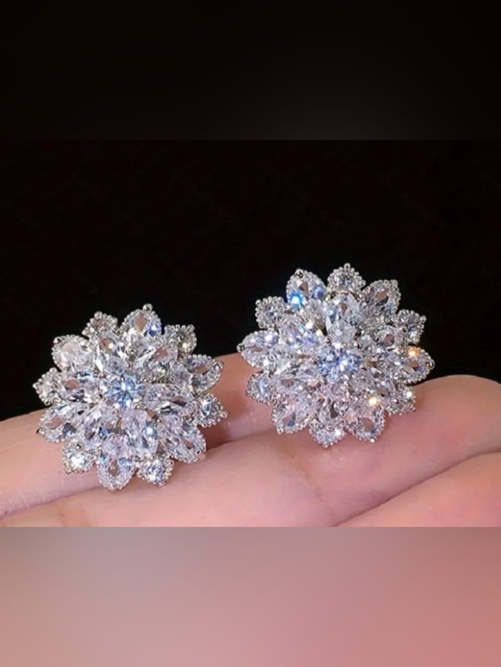 ❤️K $10 Each Or Bundle 4/$20 Silver Crystal Flower Cluster Stud Earrings